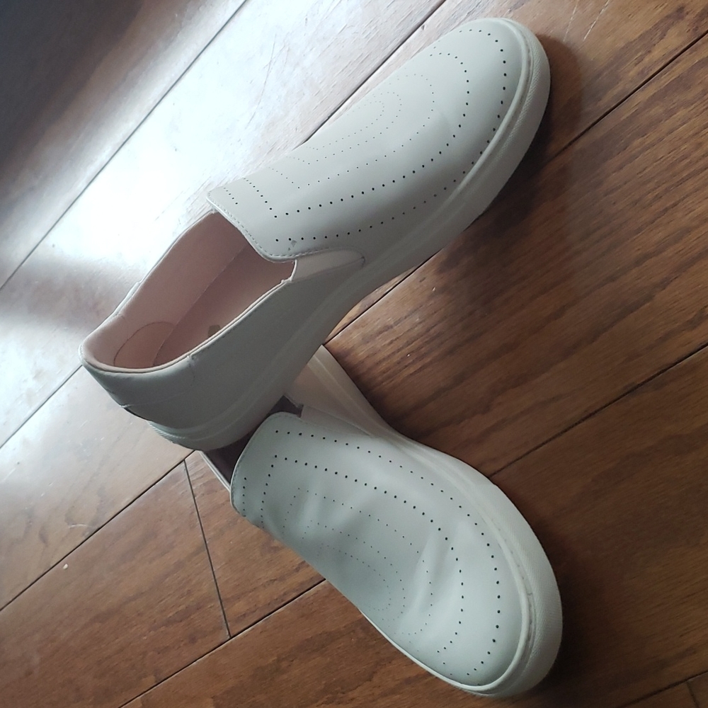 Kate spade white leather slip-on shoes size 10